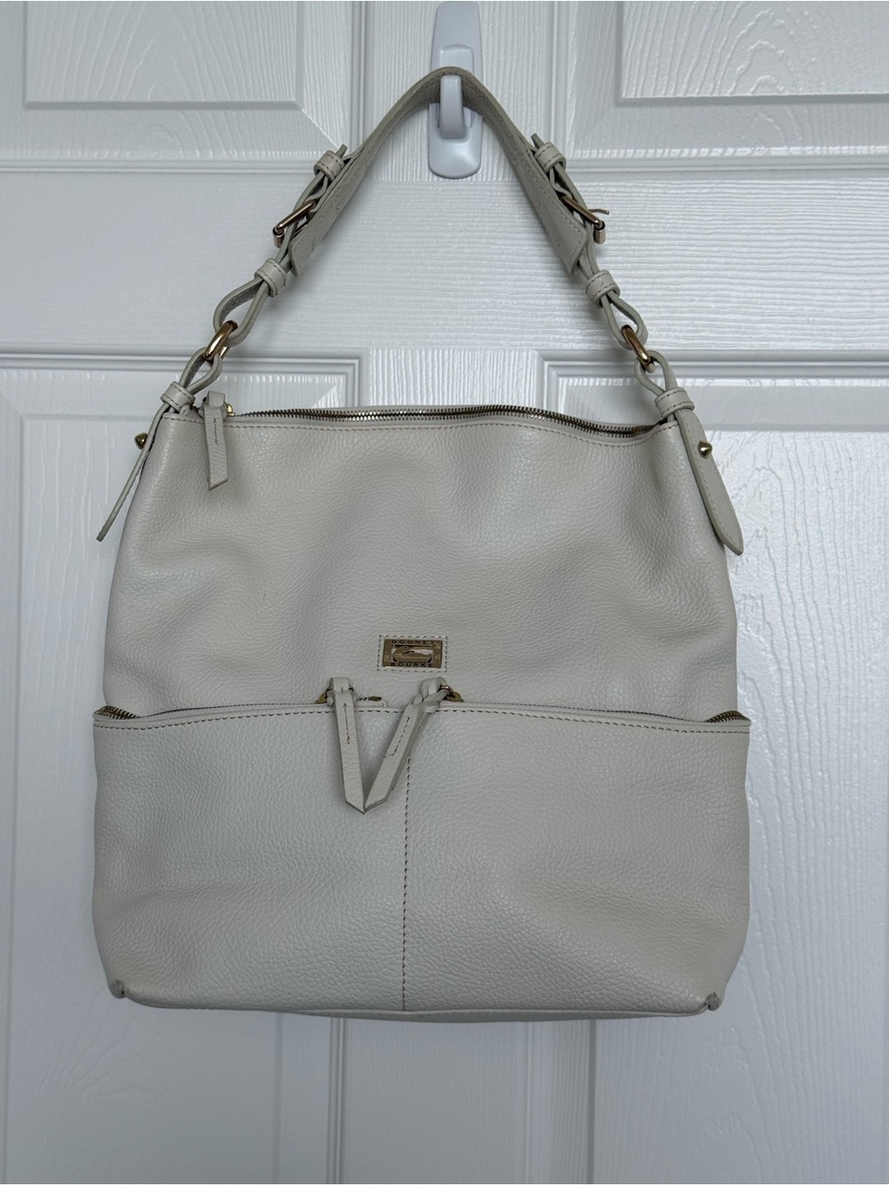 Dooney and Bourke Dillen Large Pocket Sac
